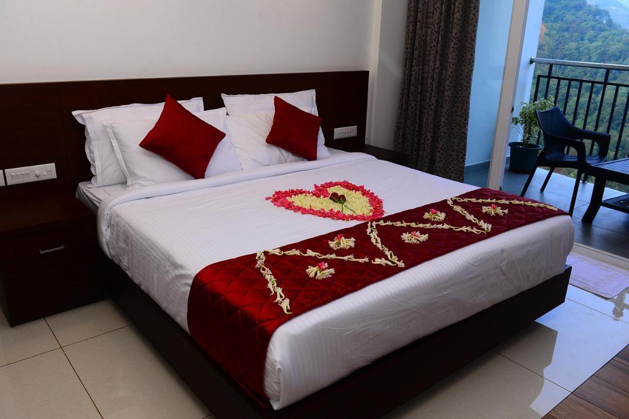 Palmtree Leaf, Munnar Hotel Exterior photo